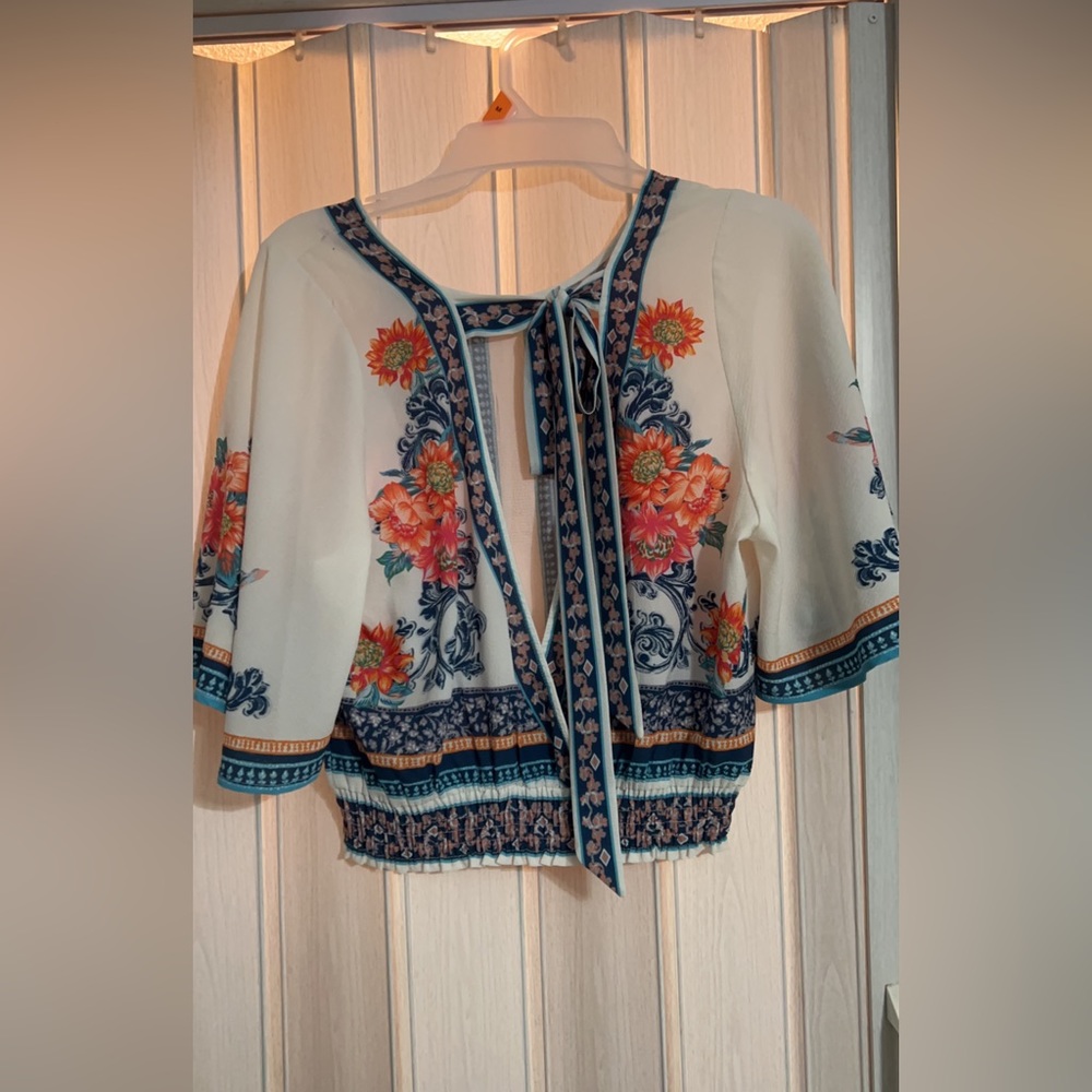 Floral dressy crop top